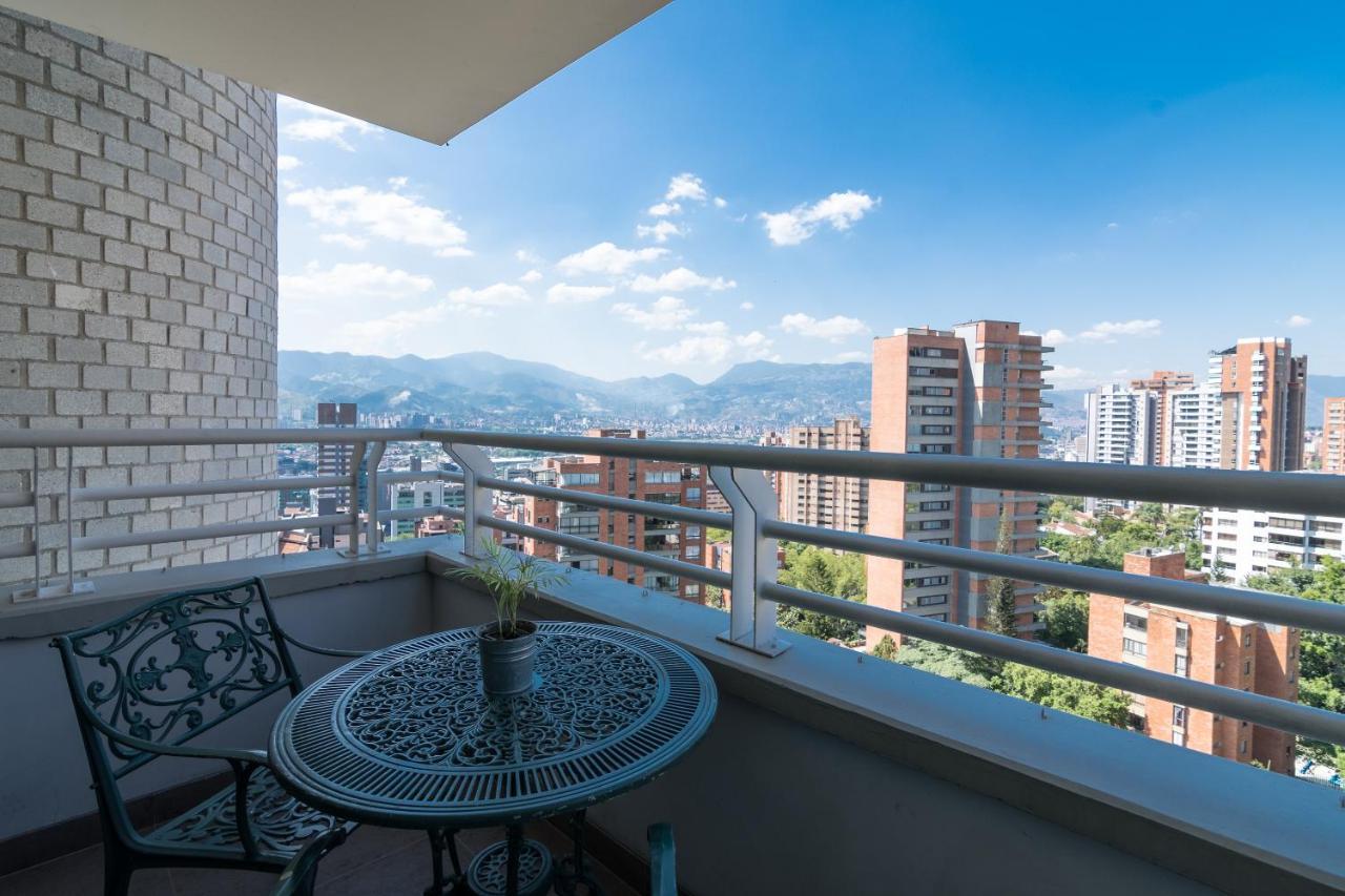 Apartamentos Poblado Alejandria By Housy Host Medellín Zewnętrze zdjęcie
