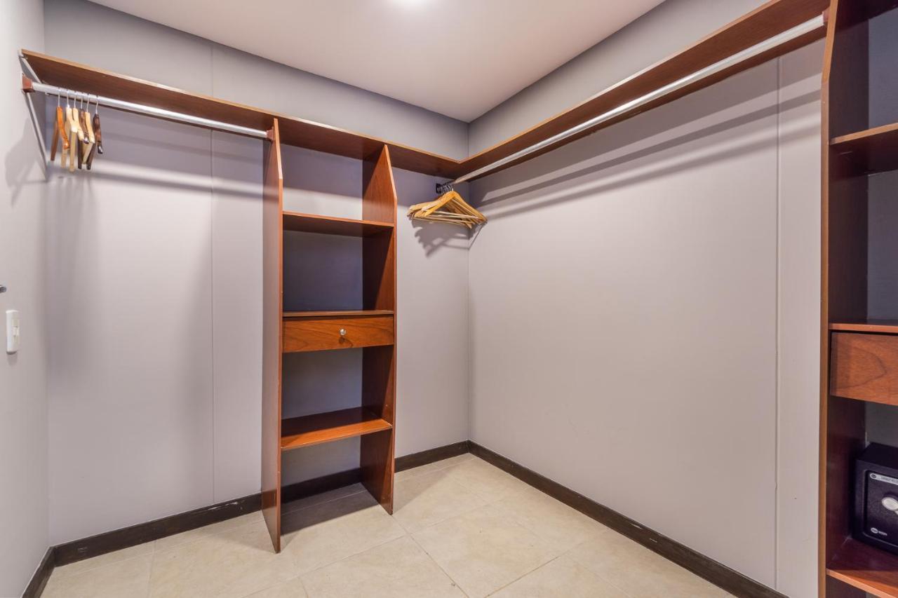 Apartamentos Poblado Alejandria By Housy Host Medellín Zewnętrze zdjęcie