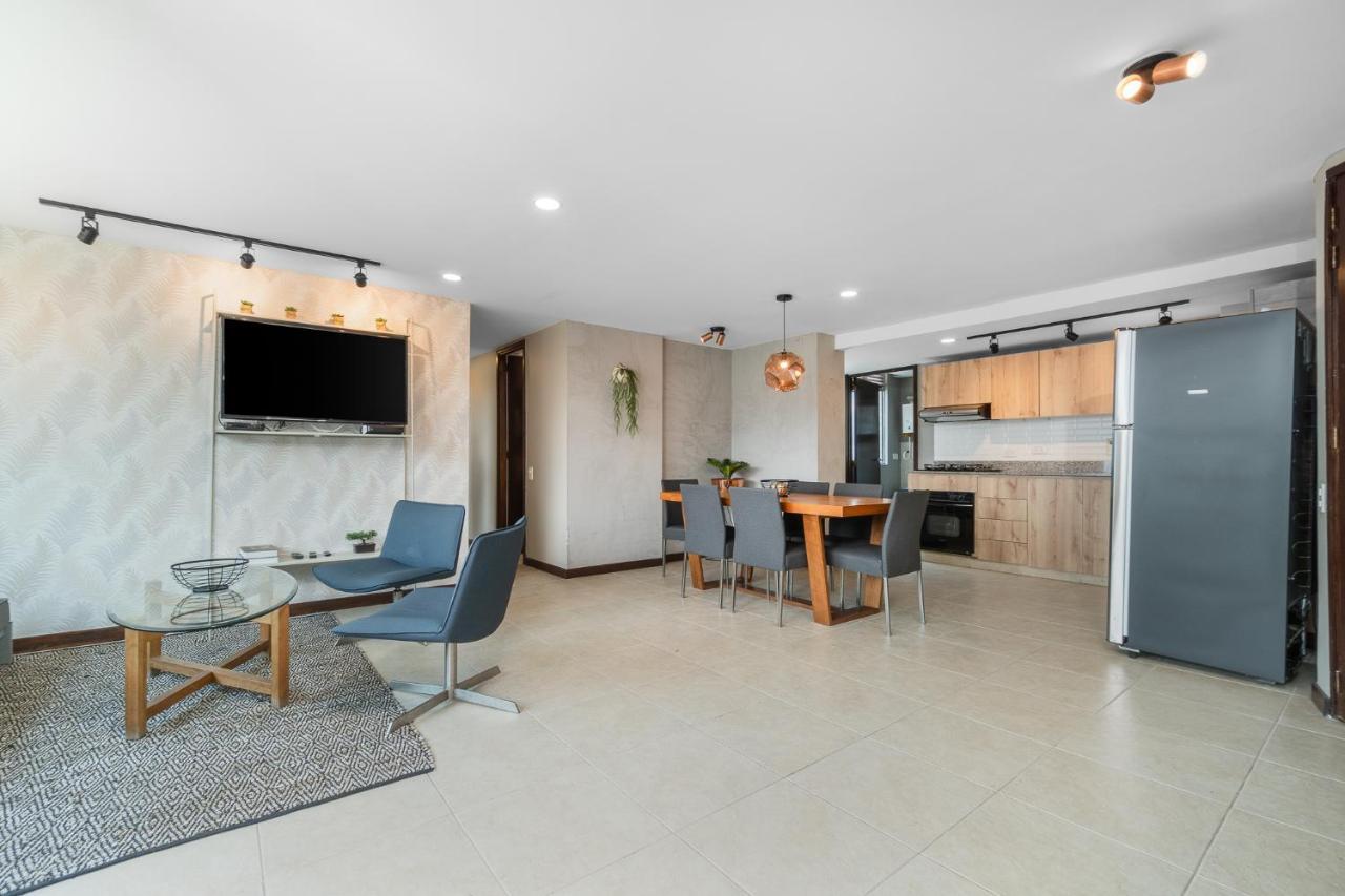 Apartamentos Poblado Alejandria By Housy Host Medellín Zewnętrze zdjęcie