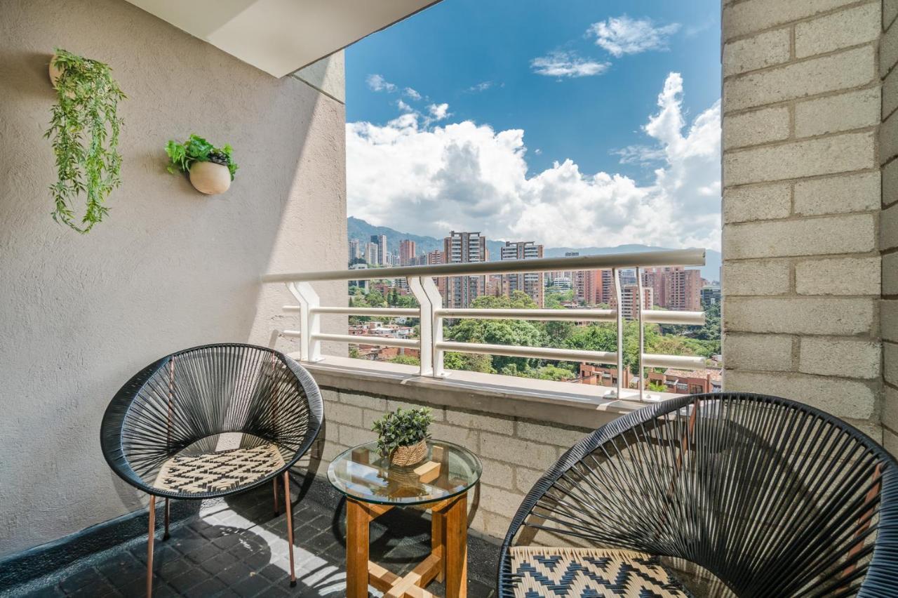Apartamentos Poblado Alejandria By Housy Host Medellín Zewnętrze zdjęcie