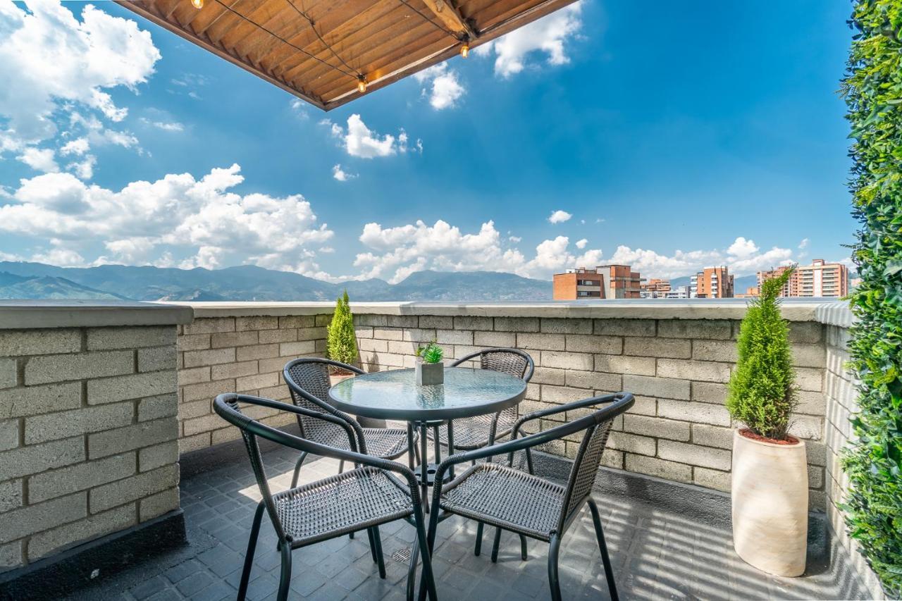 Apartamentos Poblado Alejandria By Housy Host Medellín Zewnętrze zdjęcie