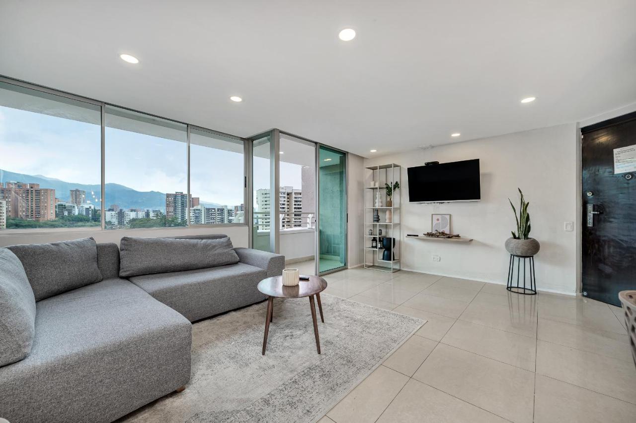 Apartamentos Poblado Alejandria By Housy Host Medellín Zewnętrze zdjęcie