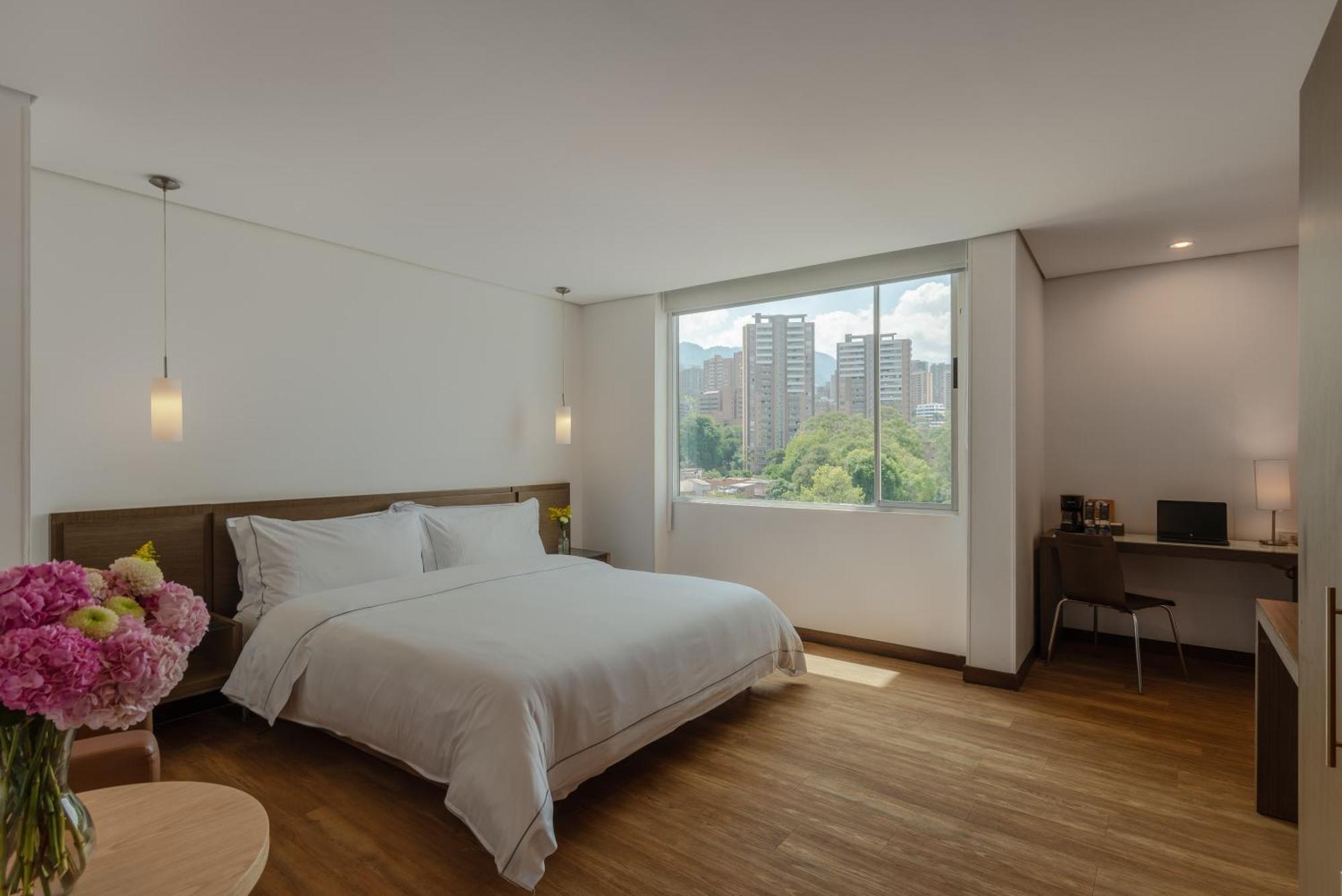 Apartamentos Poblado Alejandria By Housy Host Medellín Zewnętrze zdjęcie