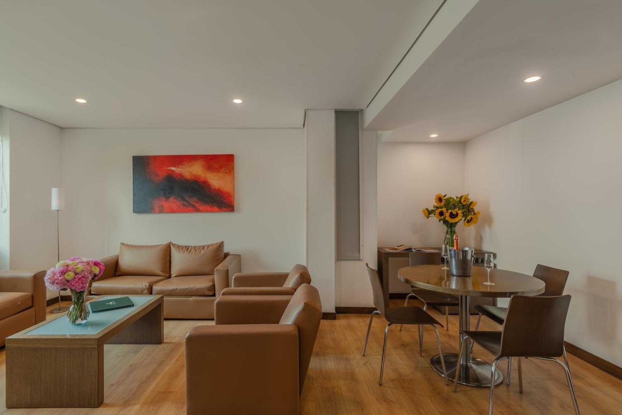 Apartamentos Poblado Alejandria By Housy Host Medellín Zewnętrze zdjęcie