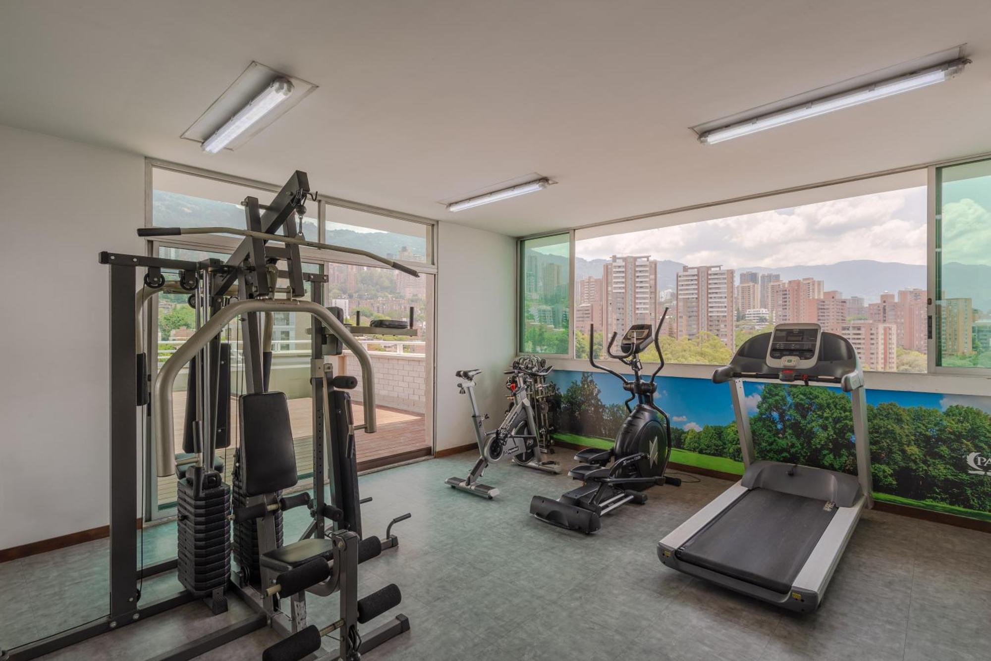 Apartamentos Poblado Alejandria By Housy Host Medellín Zewnętrze zdjęcie
