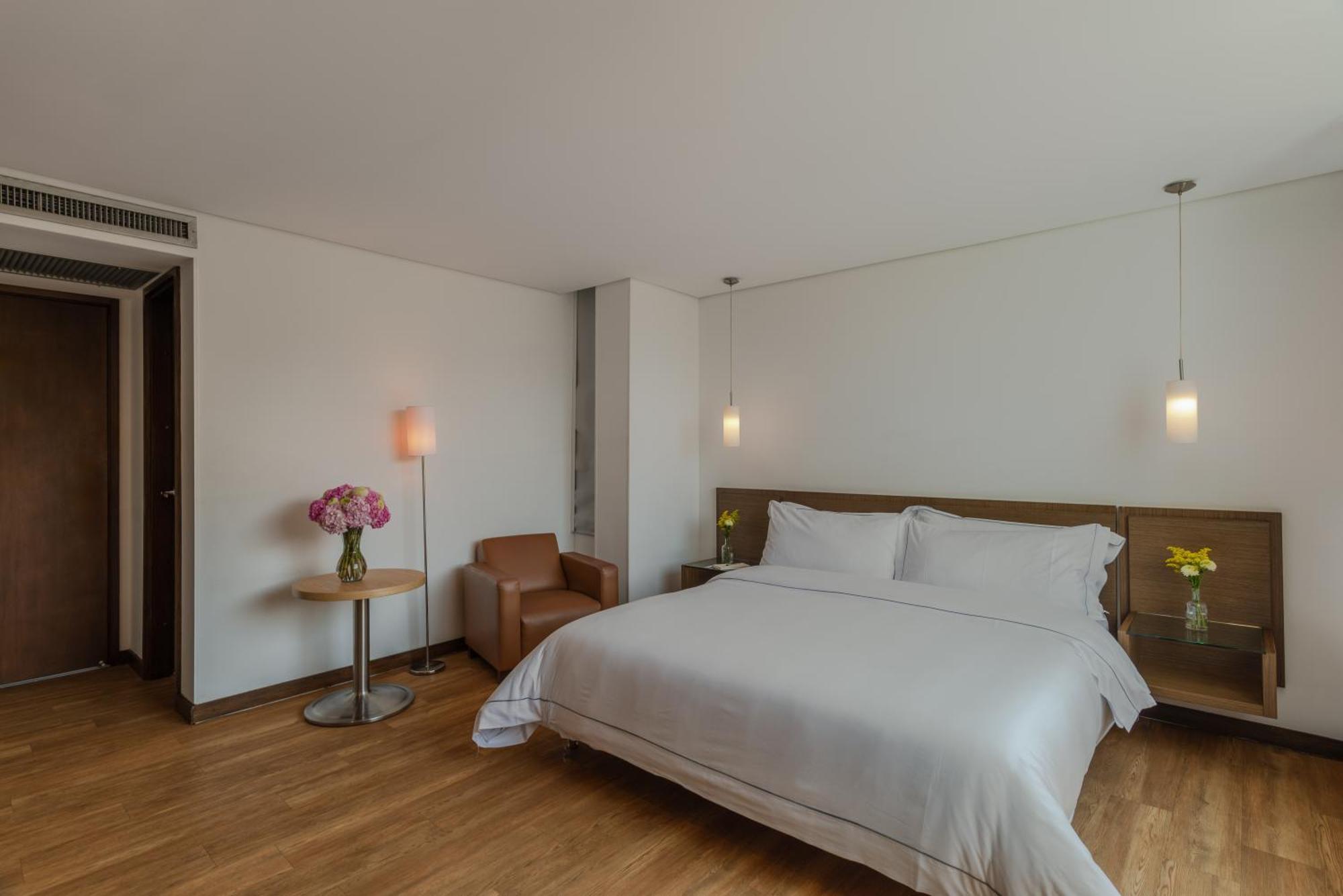 Apartamentos Poblado Alejandria By Housy Host Medellín Zewnętrze zdjęcie