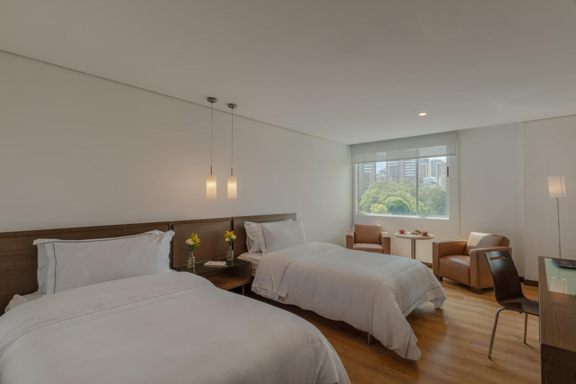 Apartamentos Poblado Alejandria By Housy Host Medellín Zewnętrze zdjęcie